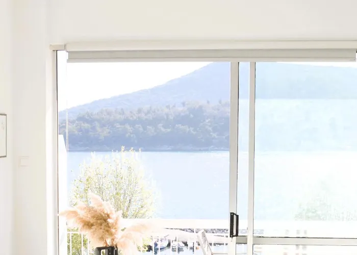 Side Iii Apartment Kavala