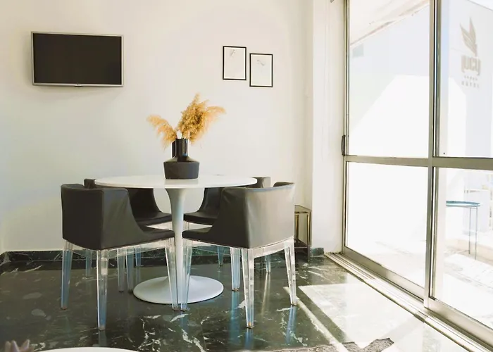 Apartment Side Iii *