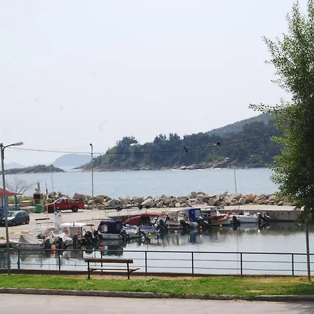 Side Iii Lägenhet Kavala